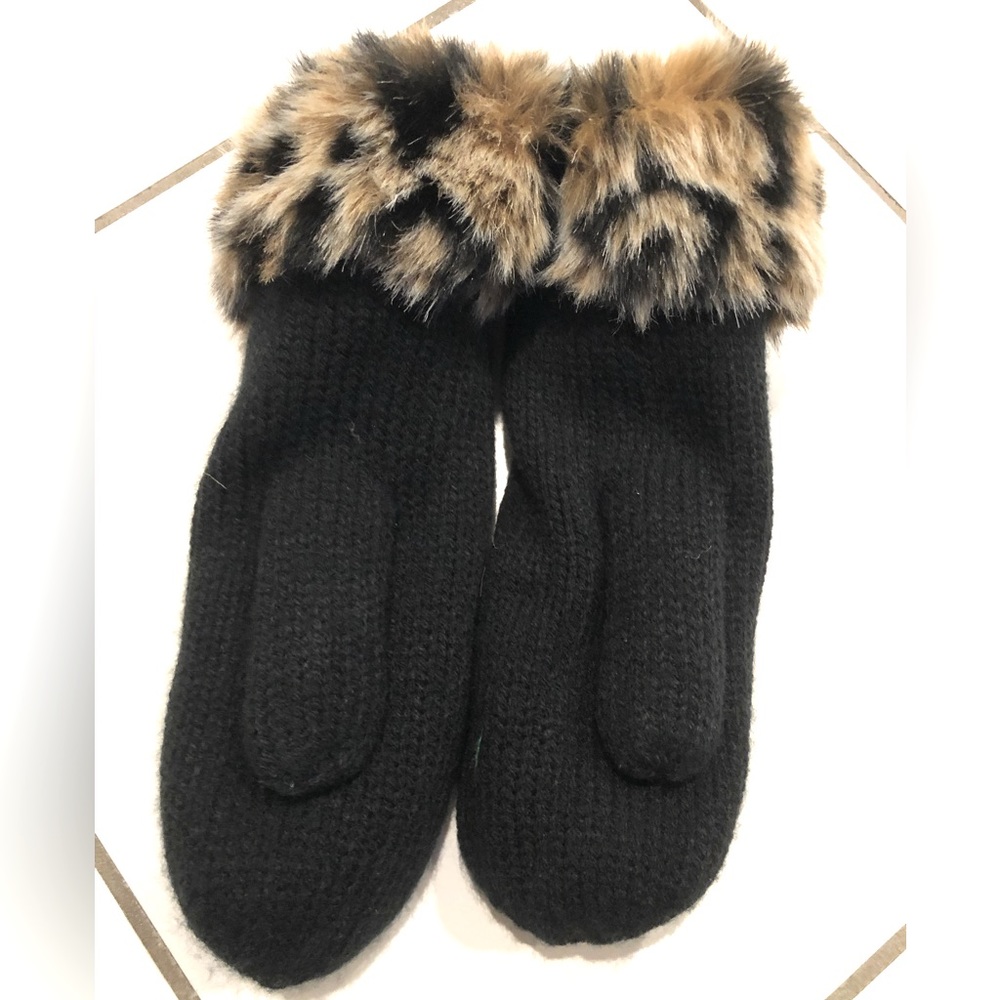 ⭐️NWT⭐️ Talula Whittier Mittens